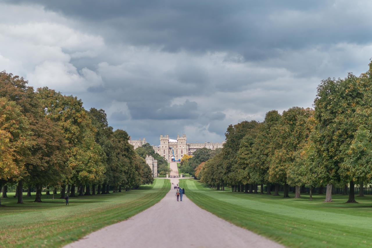 Central Windsor Apartment Facing The Castle Eksteriør billede