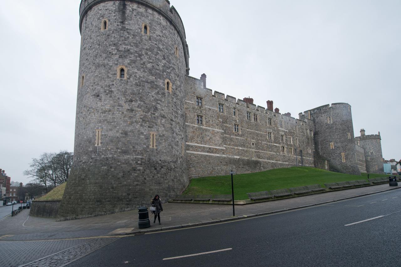Central Windsor Apartment Facing The Castle Eksteriør billede