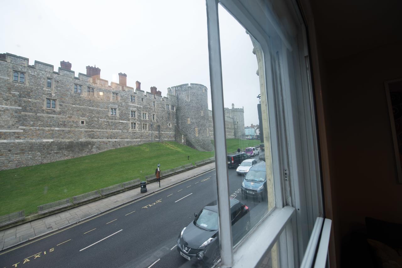 Central Windsor Apartment Facing The Castle Eksteriør billede